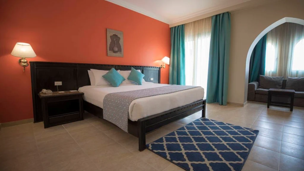 الفندق صن رايز جاردن بيتش ريزورت - الغردقة